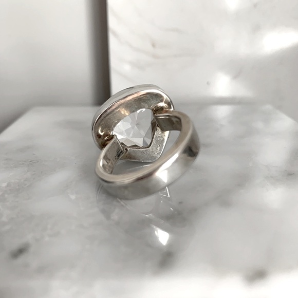 ❤️Host Pick❤️ Statement Cocktail Ring with large white teardrop stone - Picture 6 of 8